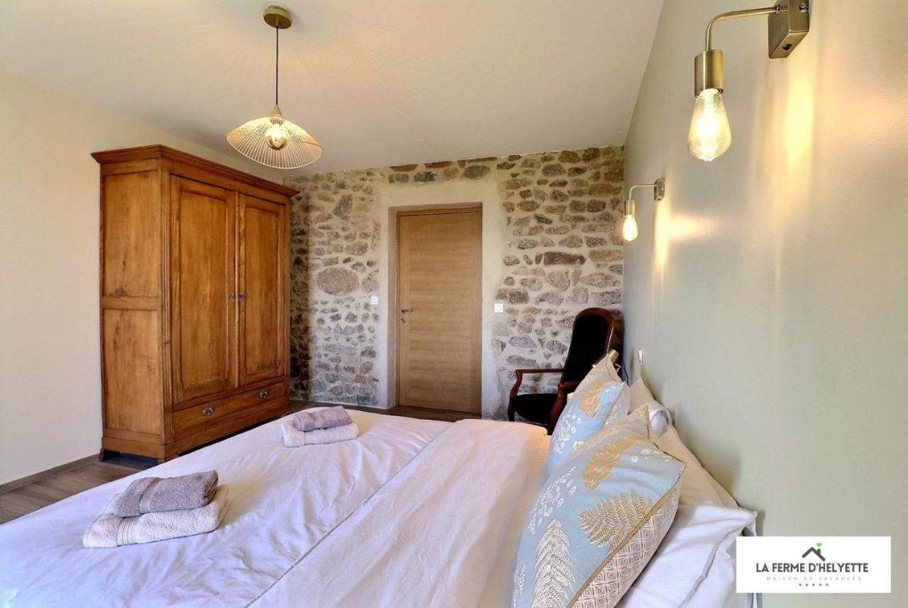 Vila La Ferme D' Helyette Toulaud Exteriér fotografie