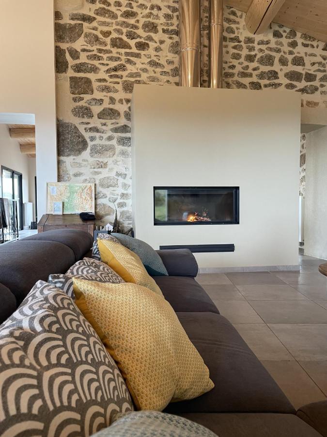 Vila La Ferme D' Helyette Toulaud Exteriér fotografie
