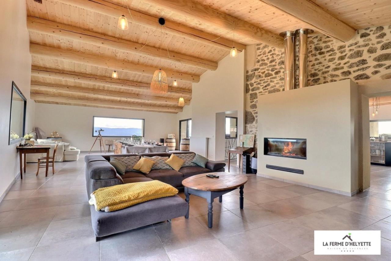 Vila La Ferme D' Helyette Toulaud Exteriér fotografie